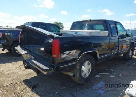 1998 Chevrolet K1500 Fleetside z USA, uszkodzony, nr VIN 2GCEK19R2W1202178